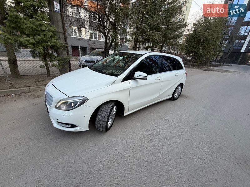 Mercedes-Benz B-Class 2012