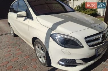 Хетчбек Mercedes-Benz B-Class 2015 в Житомирі
