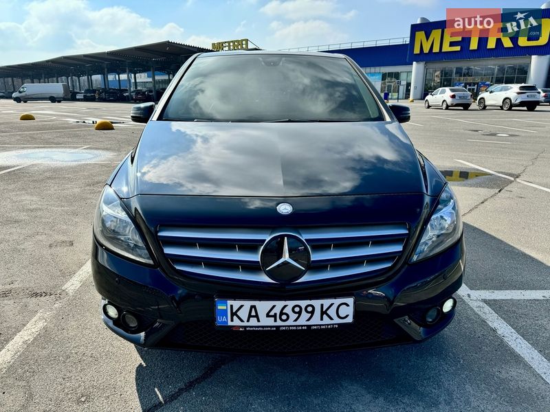 Mercedes-Benz B-Class 2012