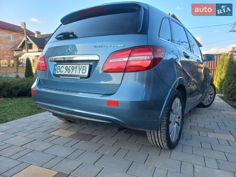 Хэтчбек Mercedes-Benz B-Class 2015 в Трускавце