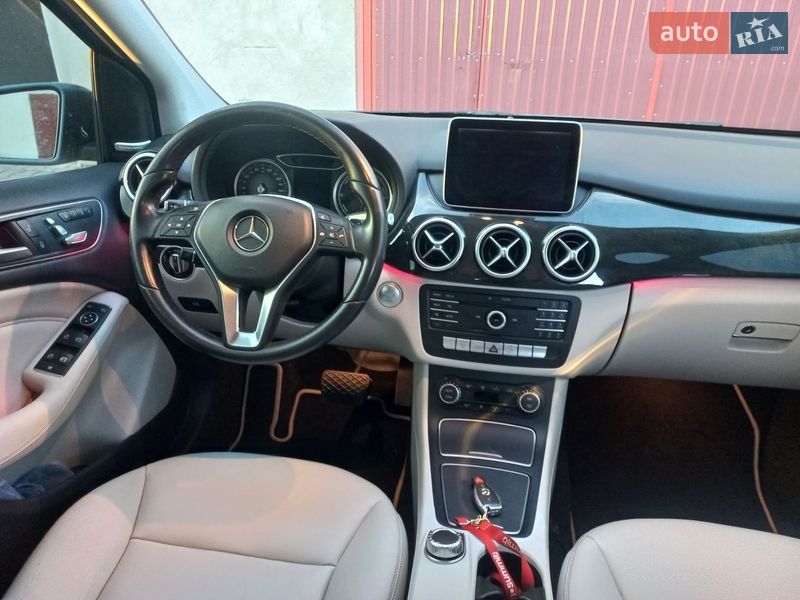 Хэтчбек Mercedes-Benz B-Class 2015 в Трускавце