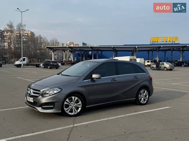Хэтчбек Mercedes-Benz B-Class 2015 в Киеве