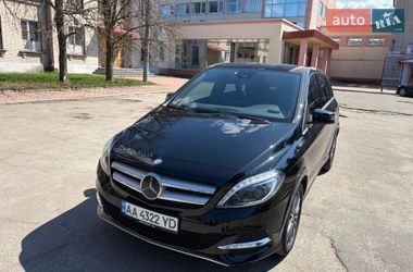 Хэтчбек Mercedes-Benz B-Class 2016 в Киеве