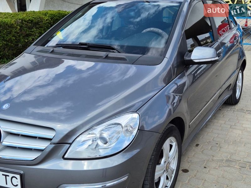 Mercedes-Benz B-Class 2010