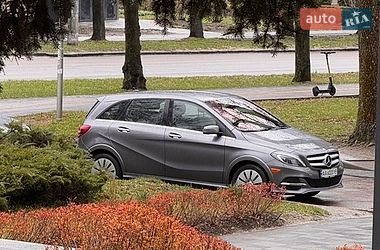 Хетчбек Mercedes-Benz B-Class 2016 в Житомирі