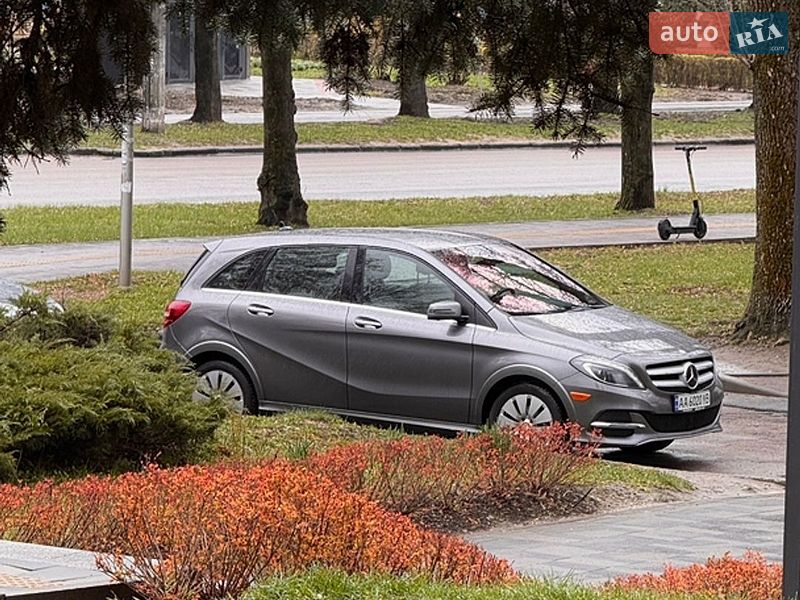 Хетчбек Mercedes-Benz B-Class 2016 в Житомирі