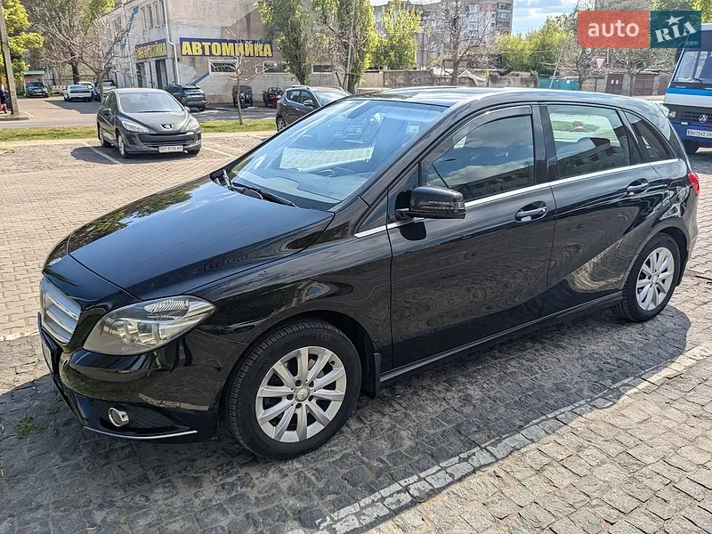 Mercedes-Benz B-Class 2013