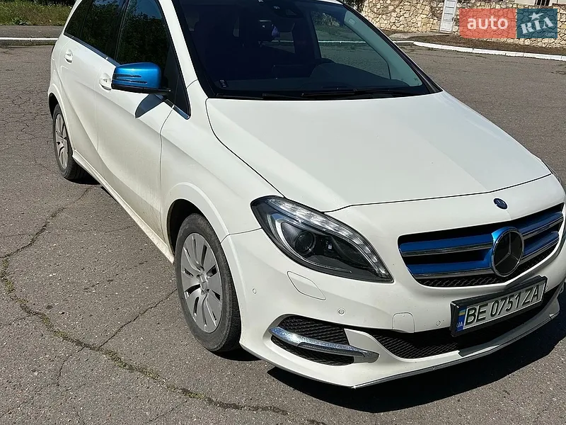 Mercedes-Benz B-Class 2015 VIN WDD2428901J005501 фото оголошення 27 з 59