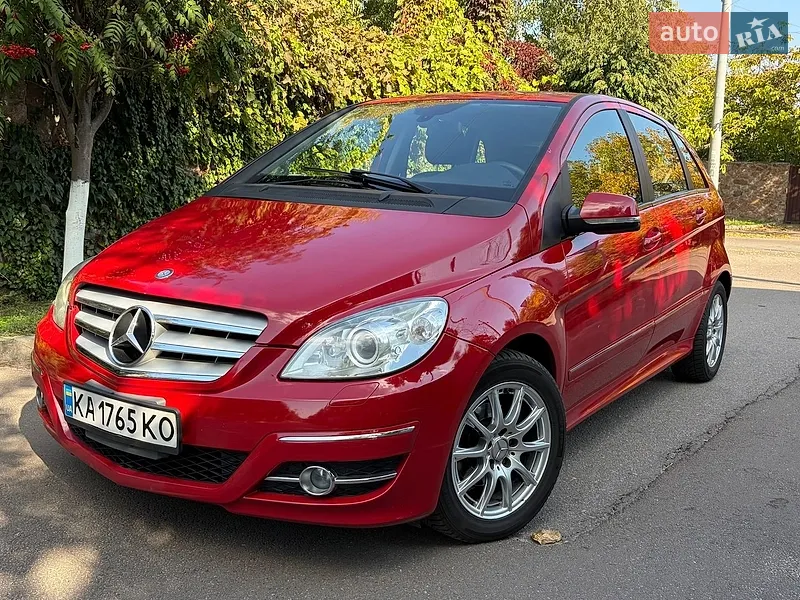 Mercedes-Benz B-Class 2011