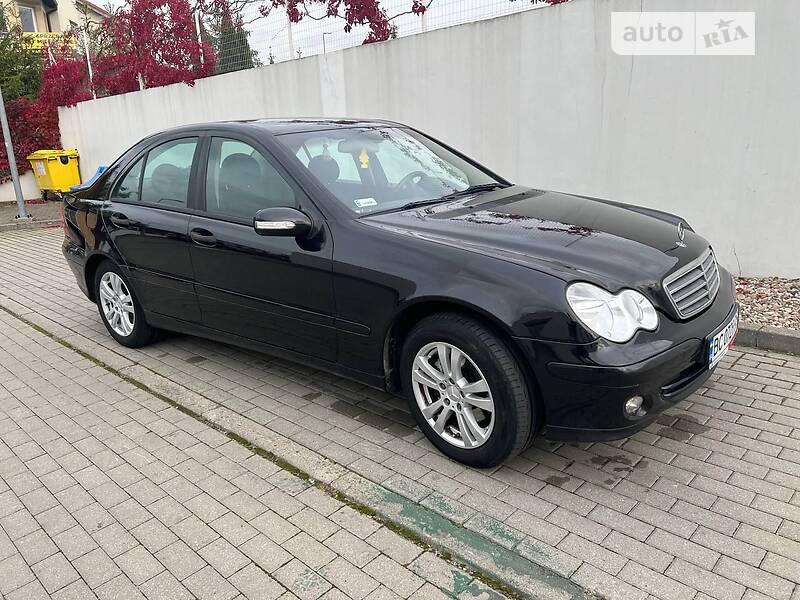 Mercedes-Benz C 180