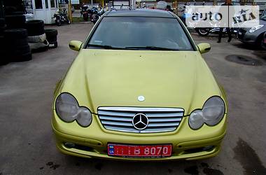 Купе Mercedes-Benz C-Class 2001 в 