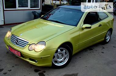 Купе Mercedes-Benz C-Class 2001 в 
