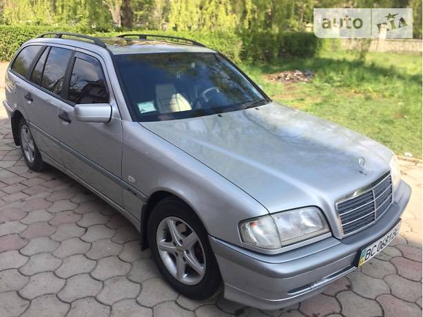 Универсал Mercedes-Benz C-Class 1998 в Вижнице