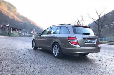 Универсал Mercedes-Benz C-Class 2010 в Черновцах