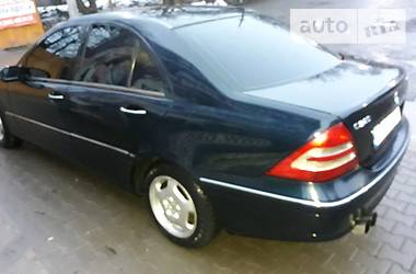 Седан Mercedes-Benz C-Class 2001 в Черновцах