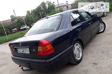 Седан Mercedes-Benz C-Class 1993 в Каменец-Подольском