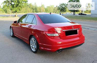 Седан Mercedes-Benz C-Class 2010 в Дніпрі