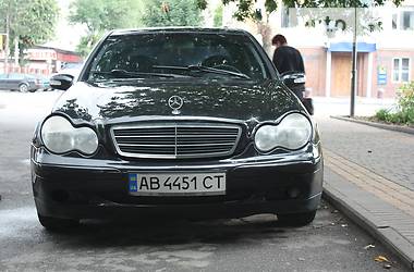 Седан Mercedes-Benz C-Class 2000 в Виннице