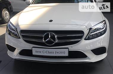 Седан Mercedes-Benz C-Class 2018 в Днепре