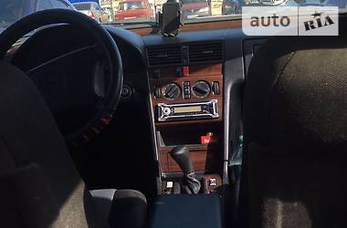 Седан Mercedes-Benz C-Class 1993 в 