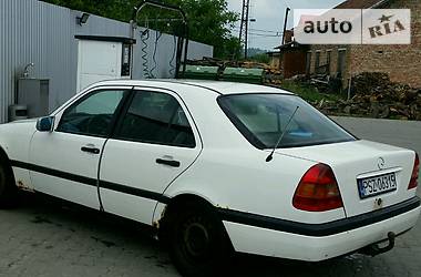 Седан Mercedes-Benz C-Class 1994 в Косове