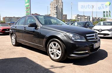 Седан Mercedes-Benz C-Class 2013 в Львове