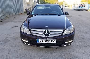 Универсал Mercedes-Benz C-Class 2011 в Бучаче