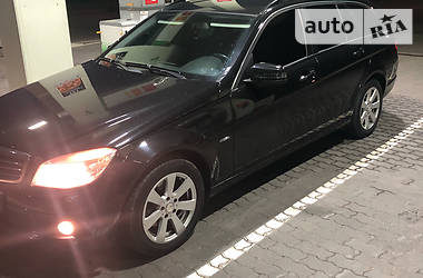 Універсал Mercedes-Benz C-Class 2011 в 