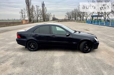 Седан Mercedes-Benz C-Class 2006 в 