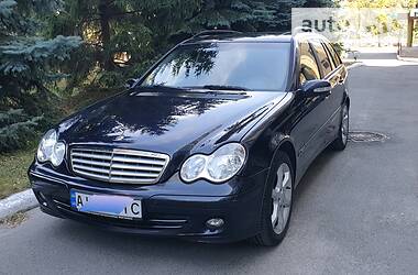 Універсал Mercedes-Benz C-Class 2006 в Києві