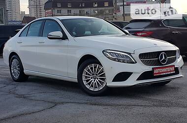 Седан Mercedes-Benz C-Class 2019 в Киеве