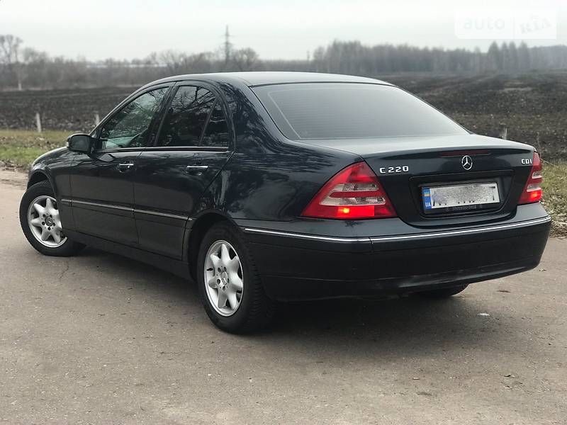 Седан Mercedes-Benz C-Class 2003 в Києві