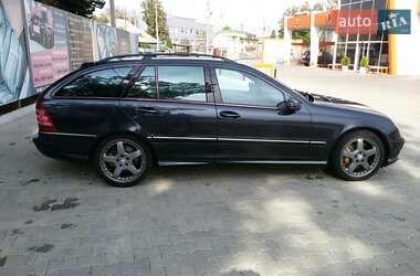 Универсал Mercedes-Benz C-Class 2002 в Черновцах