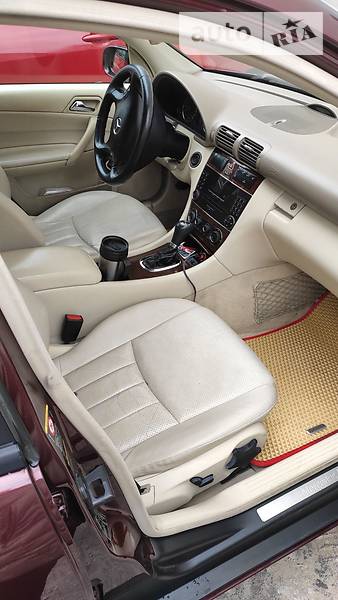 Седан Mercedes-Benz C-Class 2006 в Києві