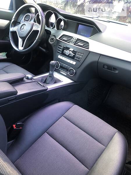Седан Mercedes-Benz C-Class 2013 в Кривому Розі