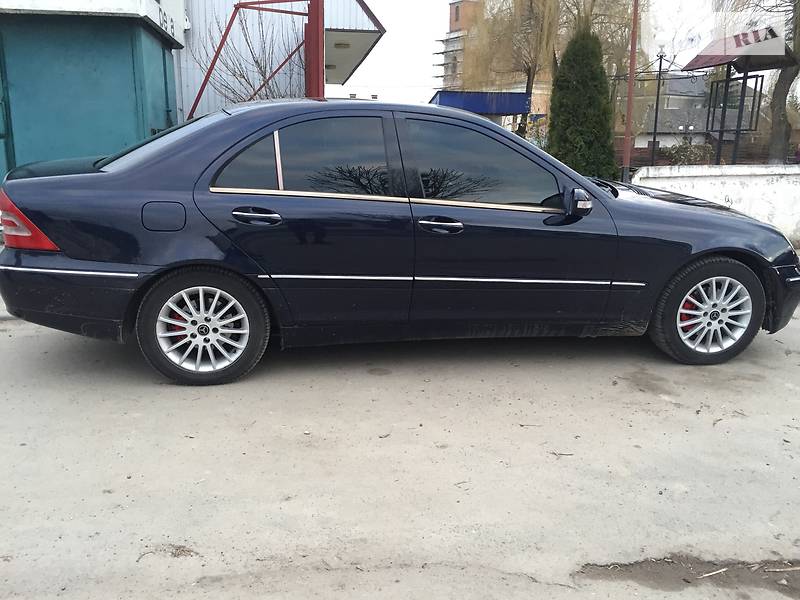 Седан Mercedes-Benz C-Class 2000 в Білогір'ї