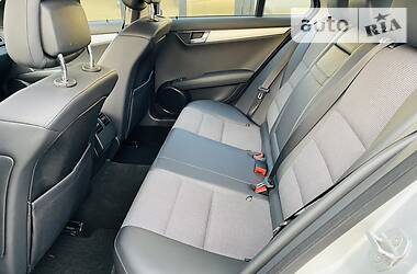 Універсал Mercedes-Benz C-Class 2009 в 