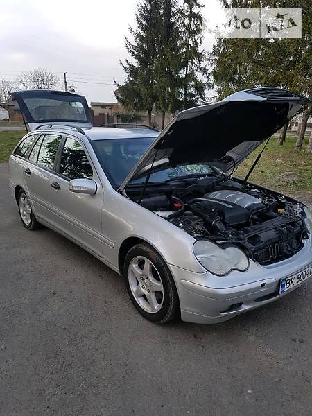 Універсал Mercedes-Benz C-Class 2001 в Дубні