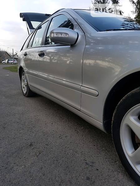 Універсал Mercedes-Benz C-Class 2001 в Дубні