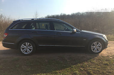 Універсал Mercedes-Benz C-Class 2010 в 