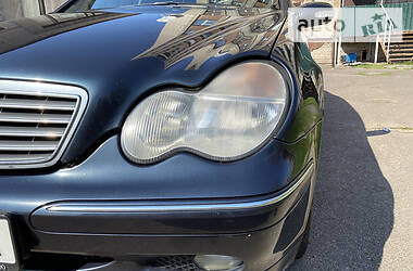 Седан Mercedes-Benz C-Class 2001 в 