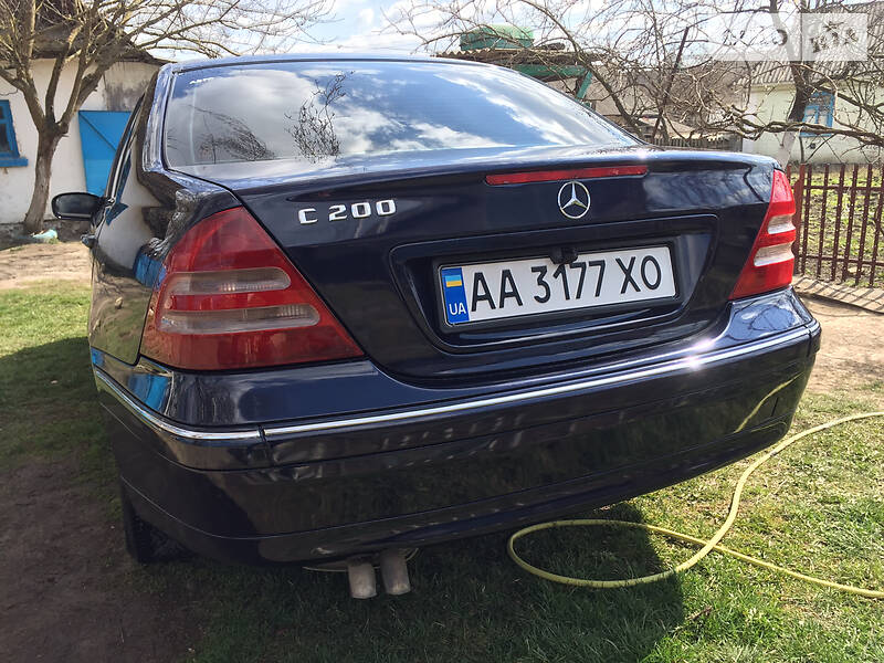 Седан Mercedes-Benz C-Class 2000 в Білогір'ї