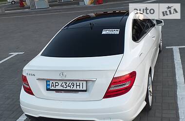 Купе Mercedes-Benz C-Class 2012 в 