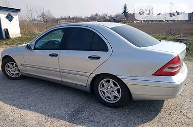 Седан Mercedes-Benz C-Class 2001 в 