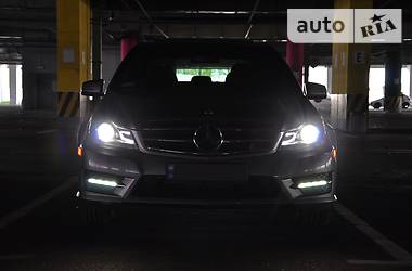 Седан Mercedes-Benz C-Class 2013 в 