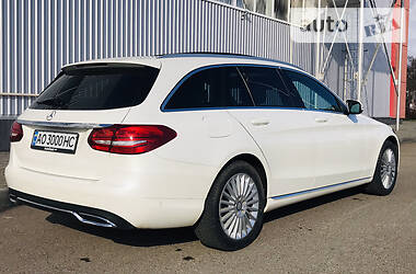 Універсал Mercedes-Benz C-Class 2014 в 