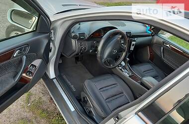 Універсал Mercedes-Benz C-Class 2003 в 
