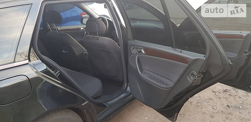 Універсал Mercedes-Benz C-Class 2004 в Одесі фото 15 Універсал Mercedes-Benz C-Class 2004 в Одесі