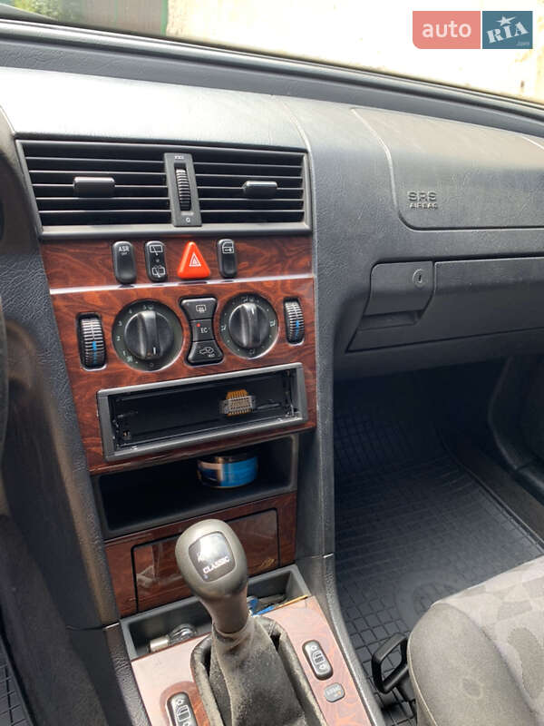 Универсал Mercedes-Benz C-Class 1998 в Львове фото 3 Универсал Mercedes-Benz C-Class 1998 в Львове