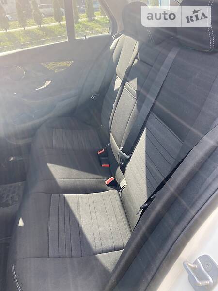 Универсал Mercedes-Benz C-Class 2016 в Львове